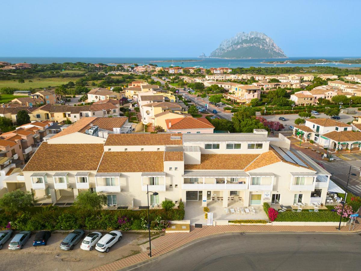 Felix - Porto San Paolo 公寓式酒店